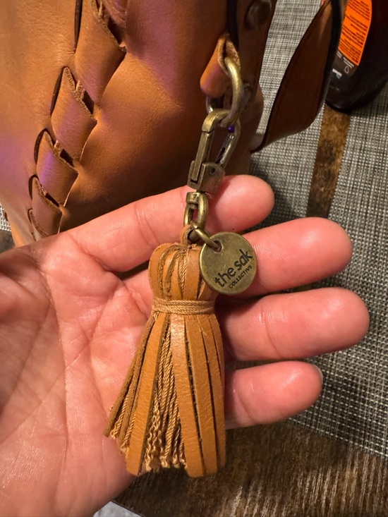 The Sak Leather Bucket Bag Cognac Brown Crossbody Tassel Boho Slouchy - Picture 4 of 4